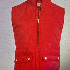 J.Crew NWT quilted puffer vest size XL, bright red